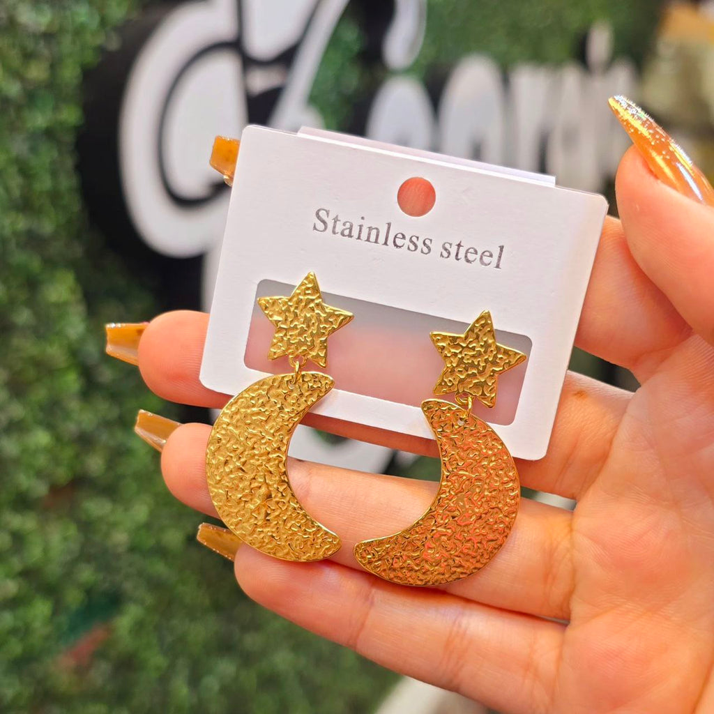 حلق ستانليستيل stainless steel ✨️ 💛 🔥

السعر ٦٠