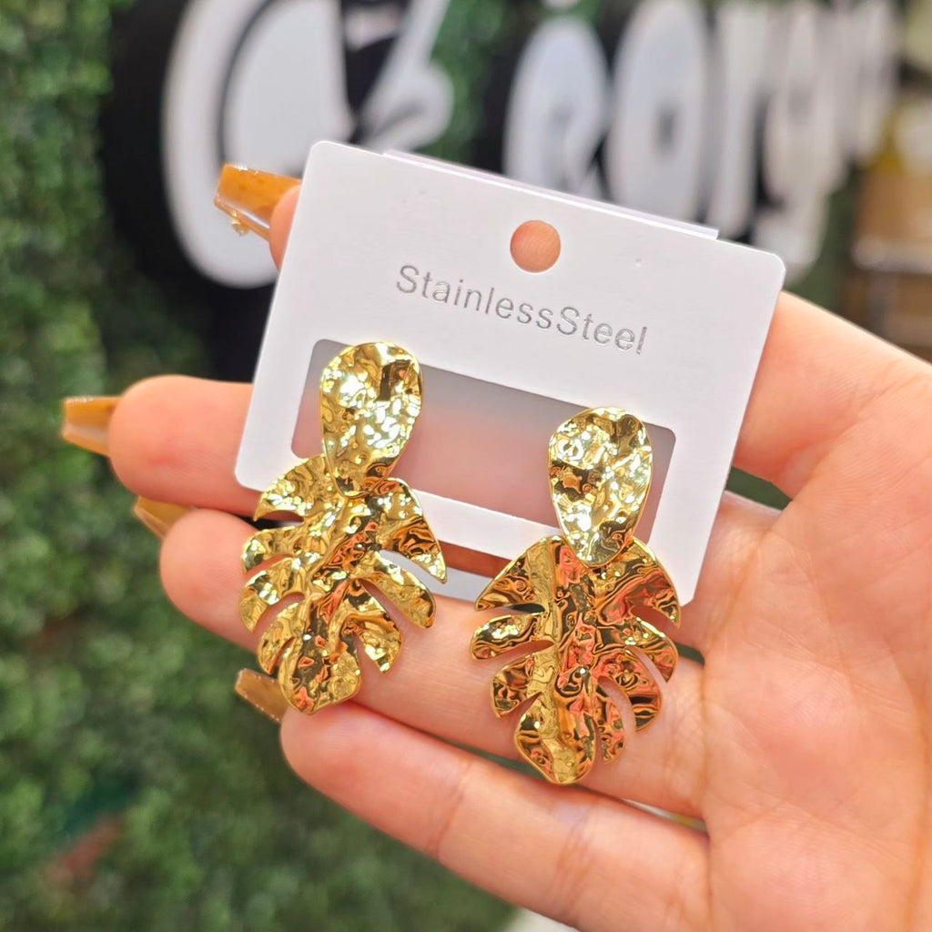 حلق ستانليستيل stainless steel ✨️ 💛 🔥

السعر ٦٠