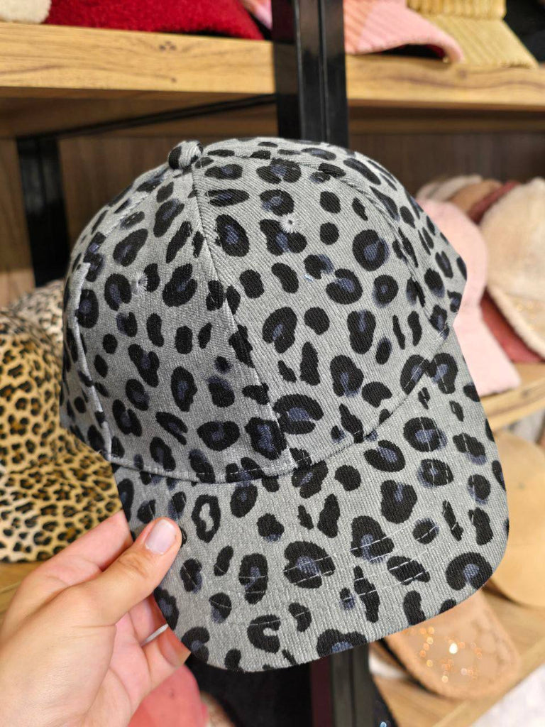 كاب تايجر🧢🐆
السعر ١٠٠