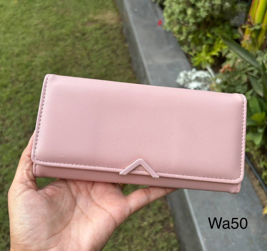 محفظة حريمي حجم كبير كبسونة مقاس ١٩×١٠ سم  السعر ١٨٠ (wa50)